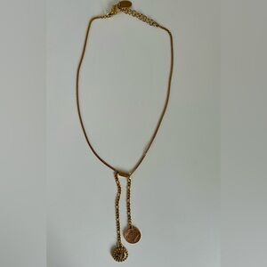 Elegant Gold Necklace